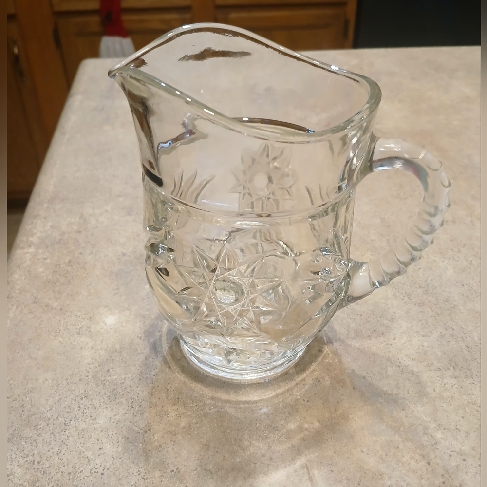 Anchor Hocking Clear Glass Starburst Pitcher - Picture 2 of 10